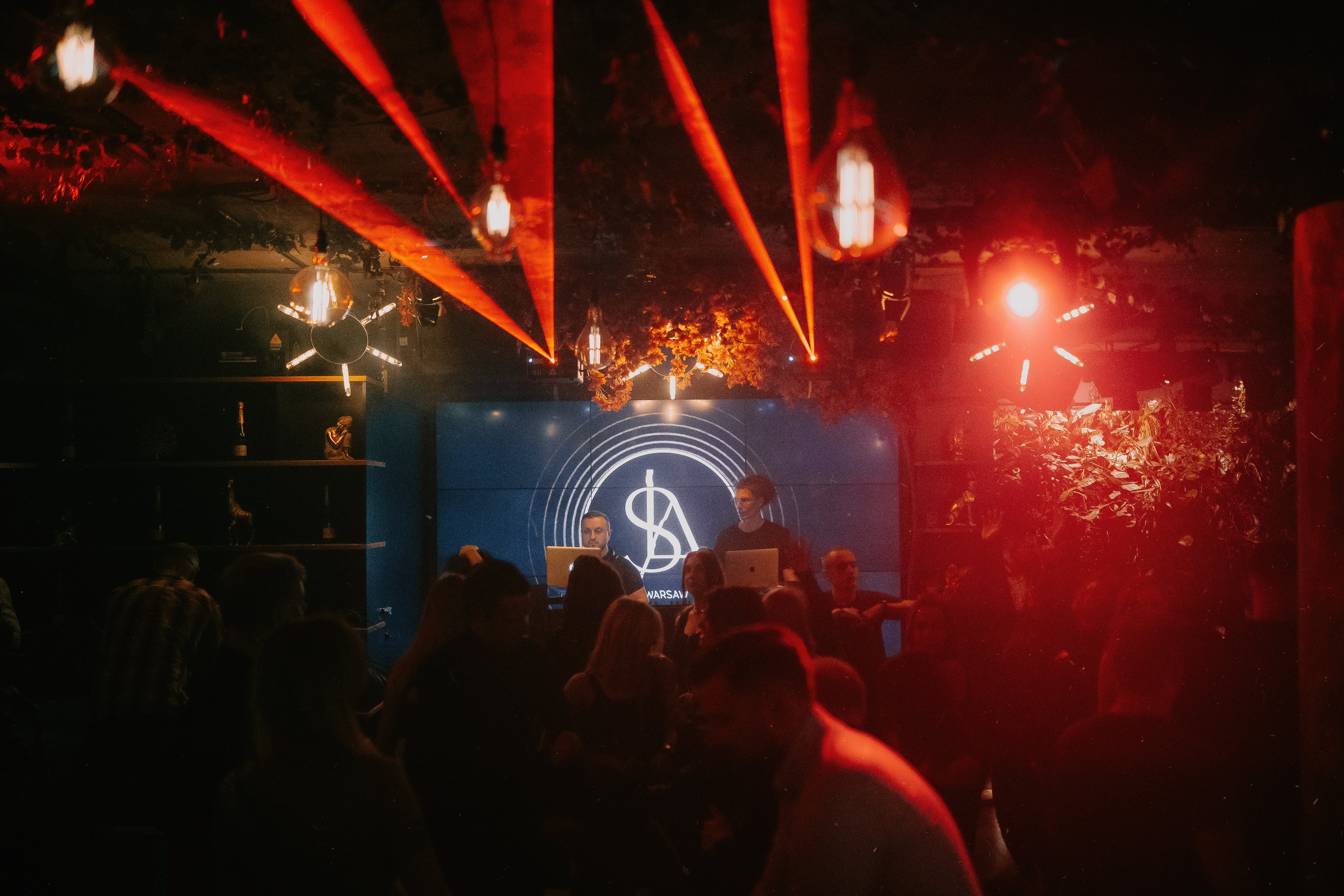 Read more about the article Rhythms that bring the city to life: DJ nights at SLA – Nightlife in the heart of Warsaw!